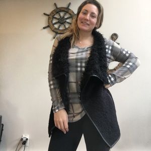 Faux Fur Vest 🖤